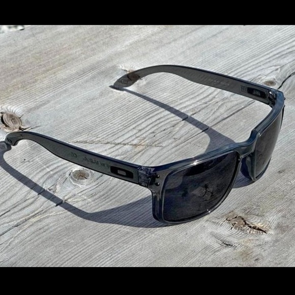 Oakley Accessories Oakley Holbrook Crystal Black Ice